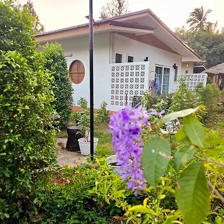 Baan Suan Khun Ta บ้านพักสวนคุณตา Ко Чанг Экстерьер фото
